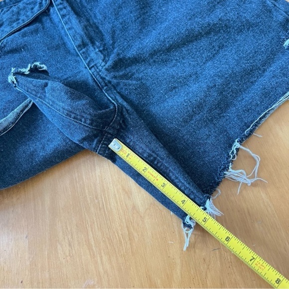 Steve Madden High-Rise Cut Off Jean Shorts - S - Picture 9 of 9